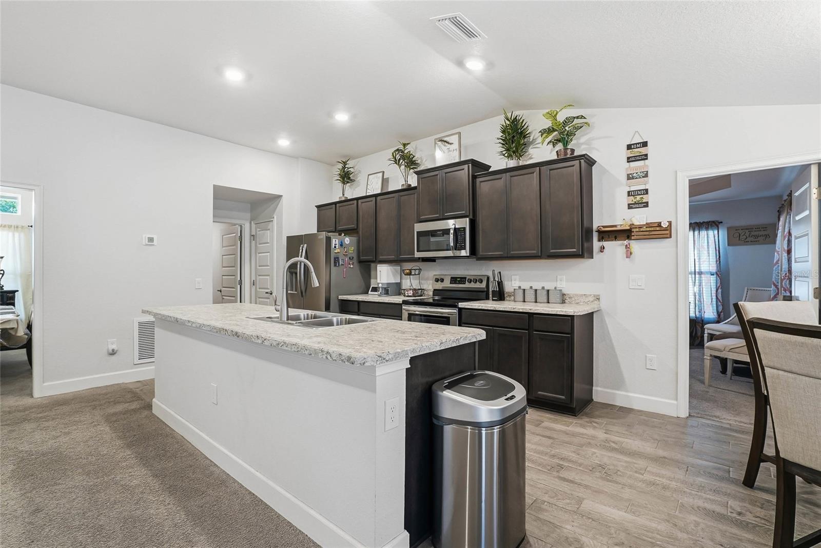 WYNDSOR PLACE - Residential