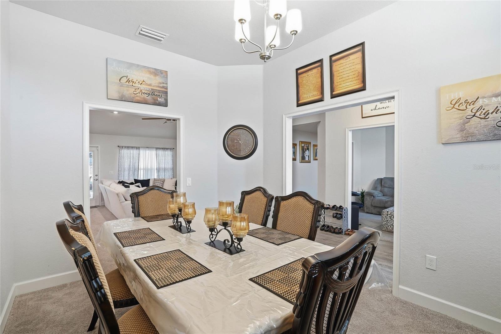 WYNDSOR PLACE - Residential
