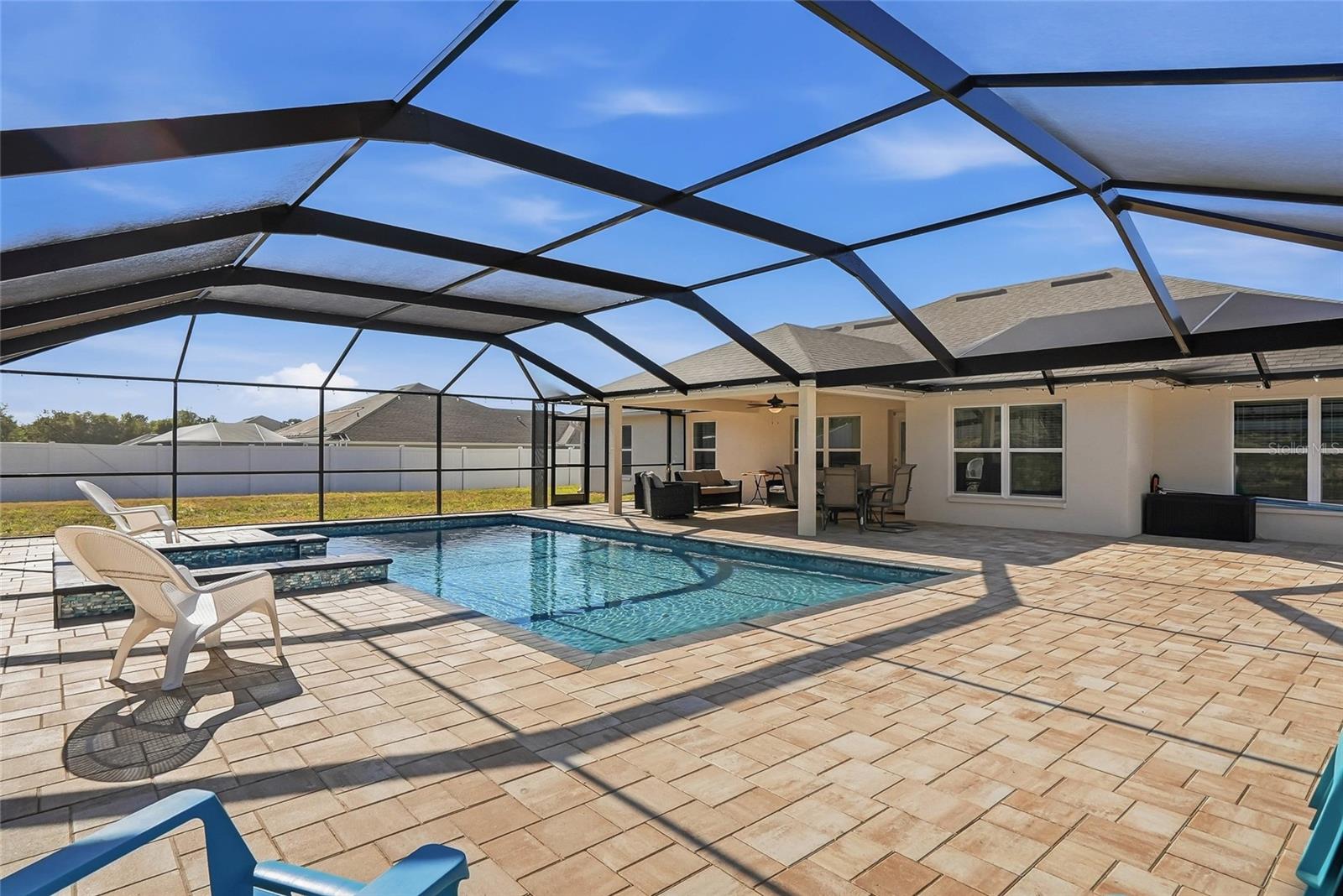 WYNDSOR PLACE - Residential