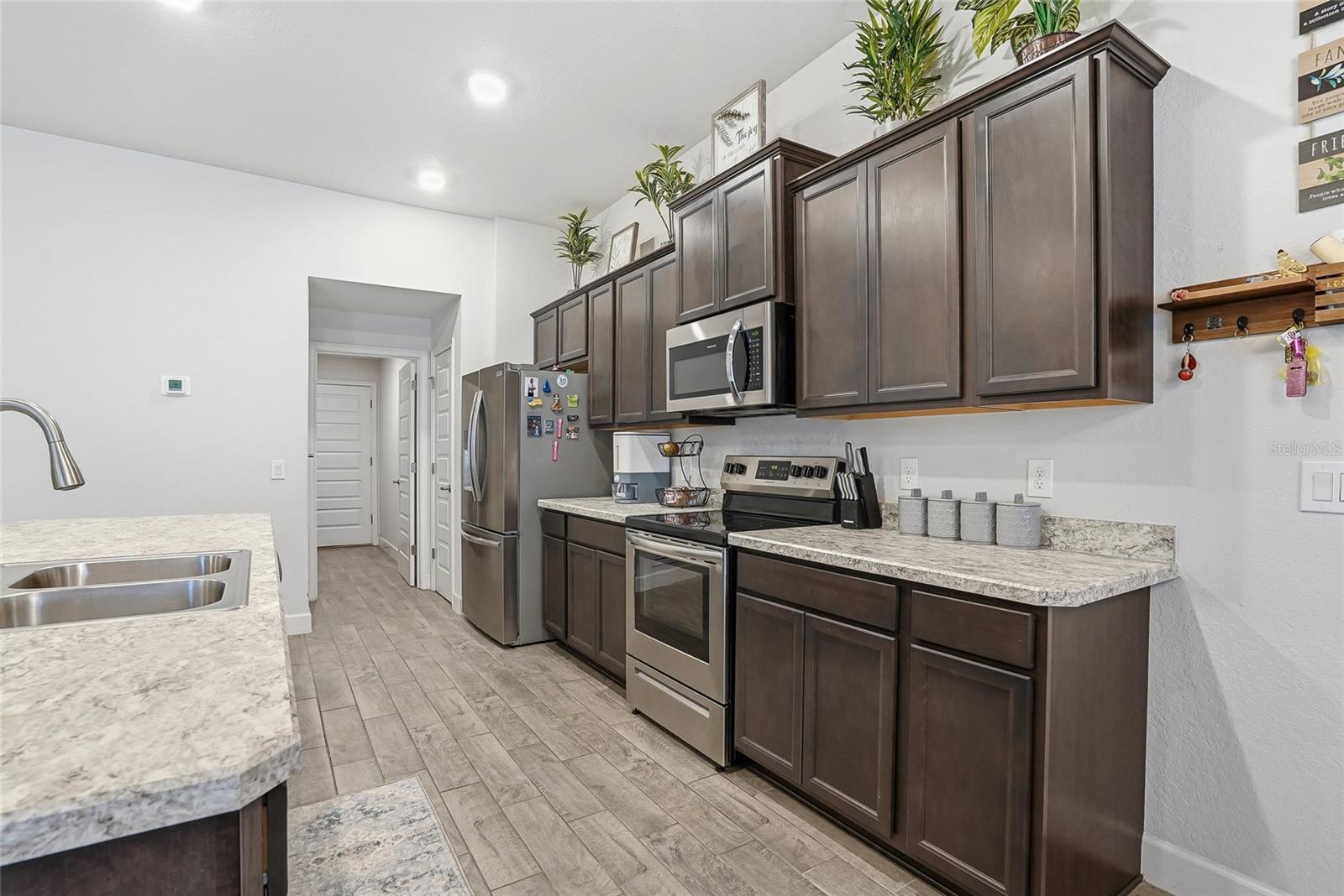 WYNDSOR PLACE - Residential