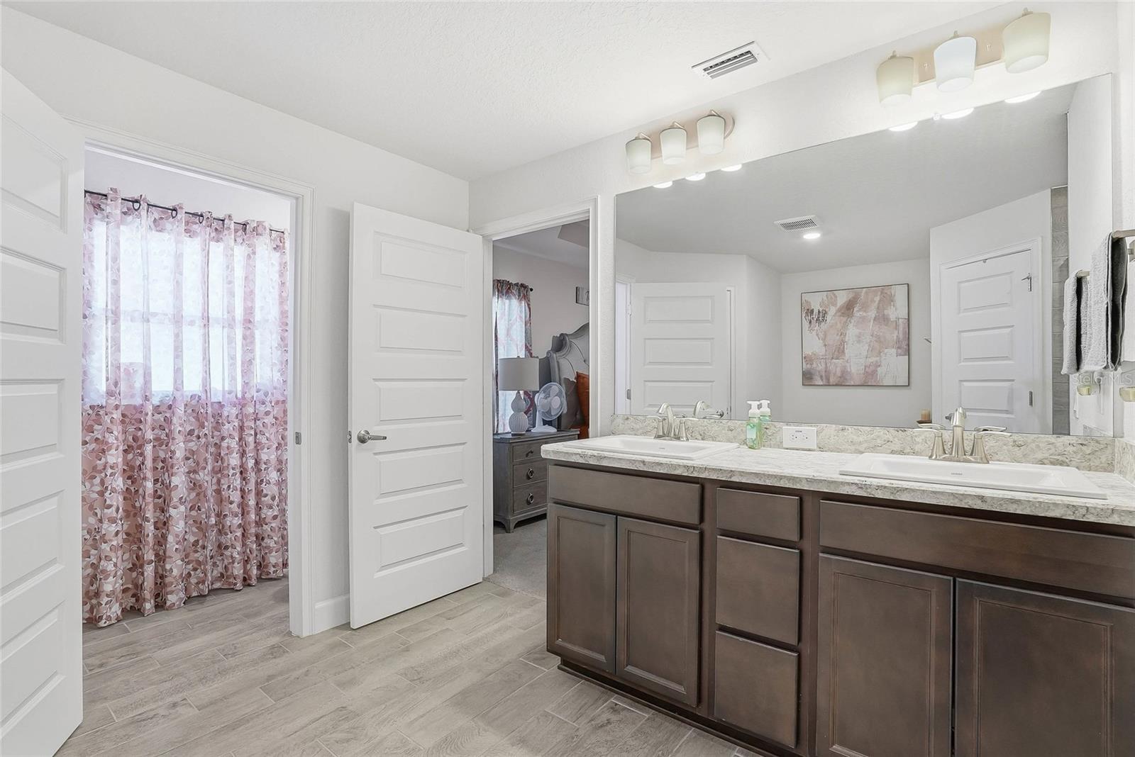 WYNDSOR PLACE - Residential