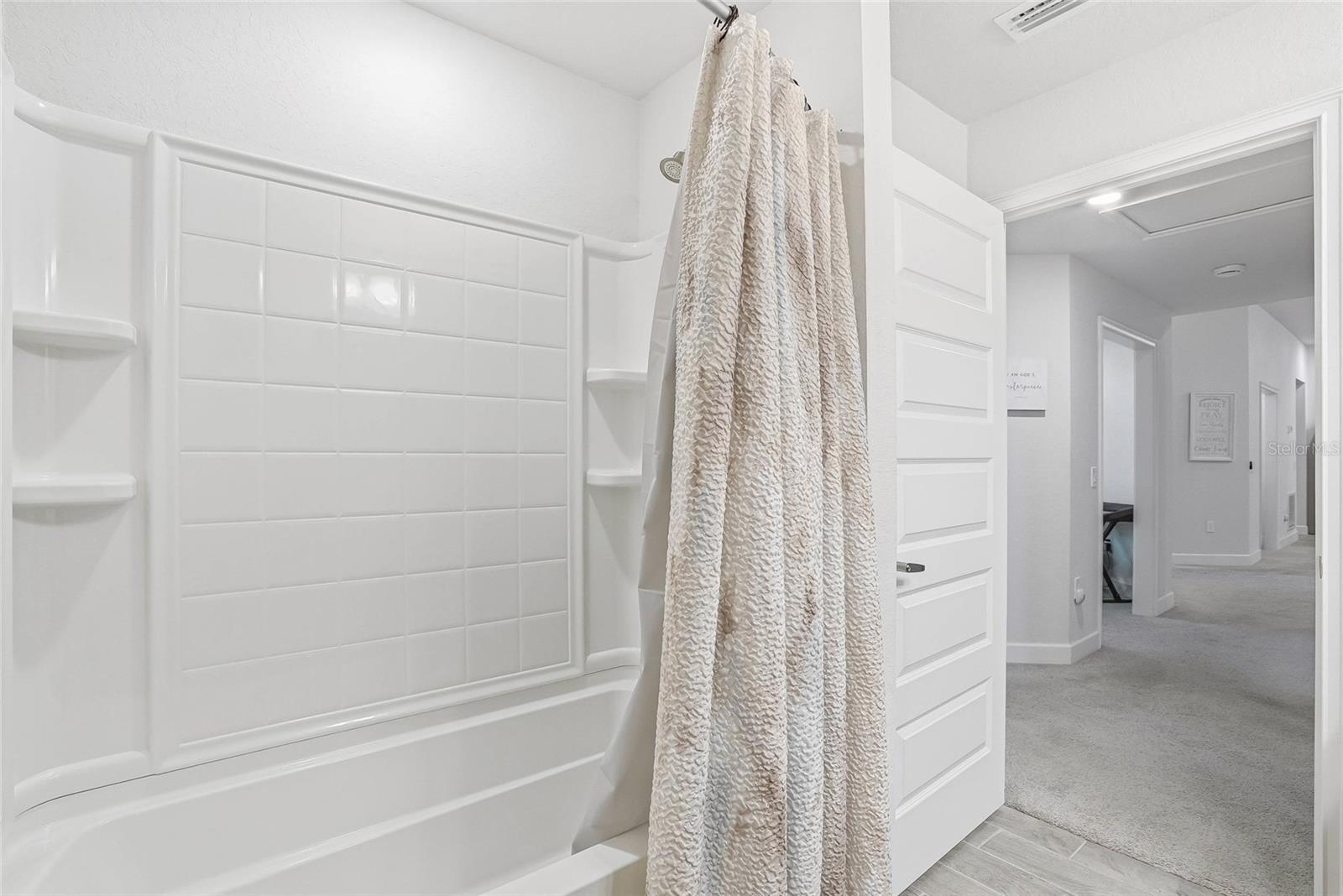 WYNDSOR PLACE - Residential