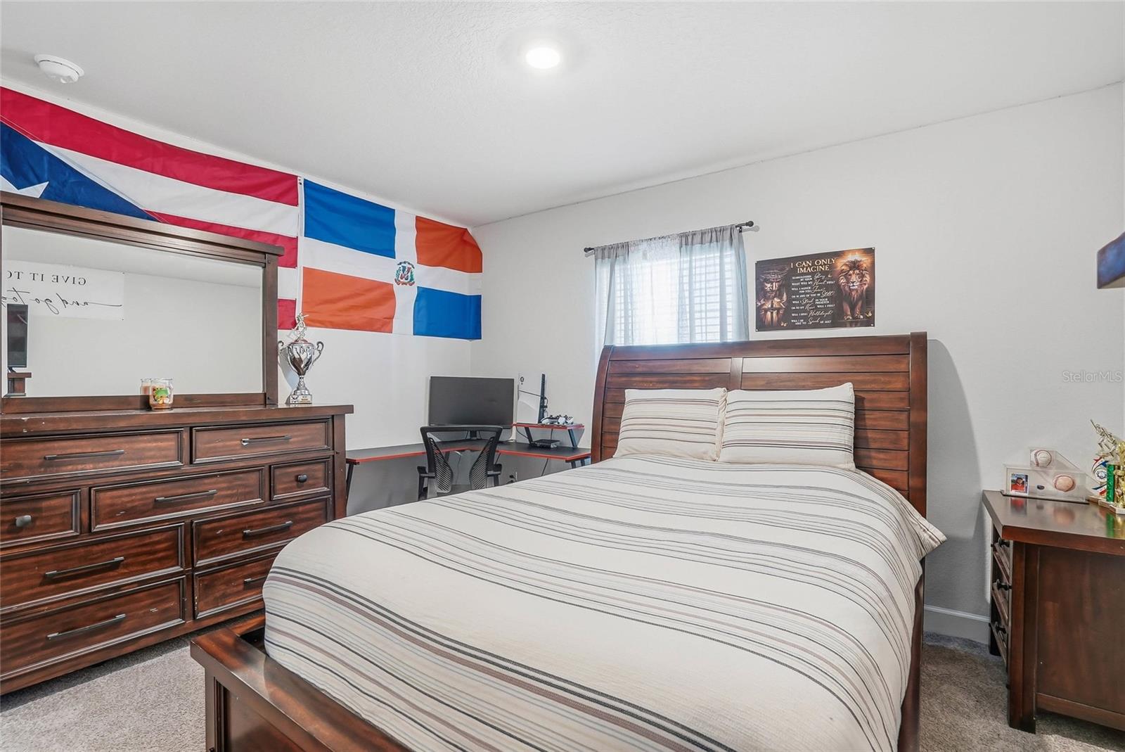 WYNDSOR PLACE - Residential