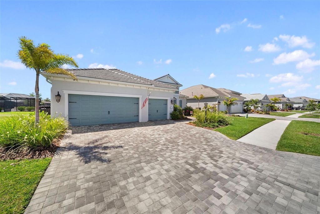 Photo of 21244 Holmes Circle, Venice, FL 34293 (MLS # C7524868)