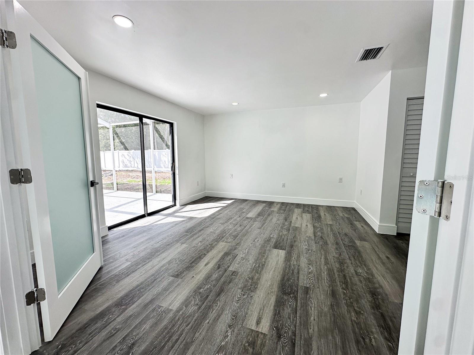 RIVER COUNTRY ESTATES - Residential