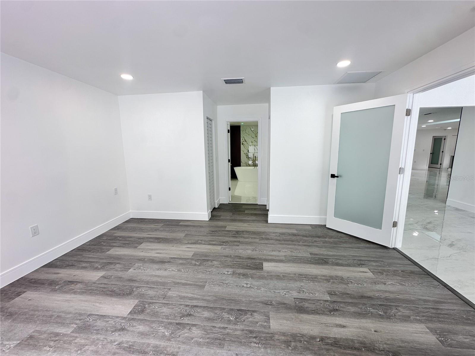 RIVER COUNTRY ESTATES - Residential