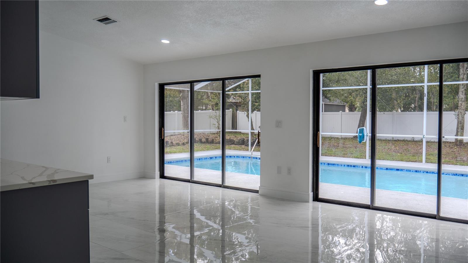 RIVER COUNTRY ESTATES - Residential