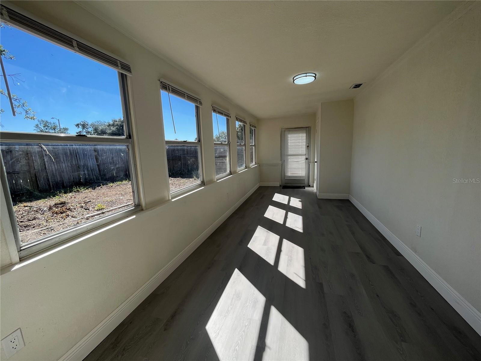 BEACON SQUARE - Residential