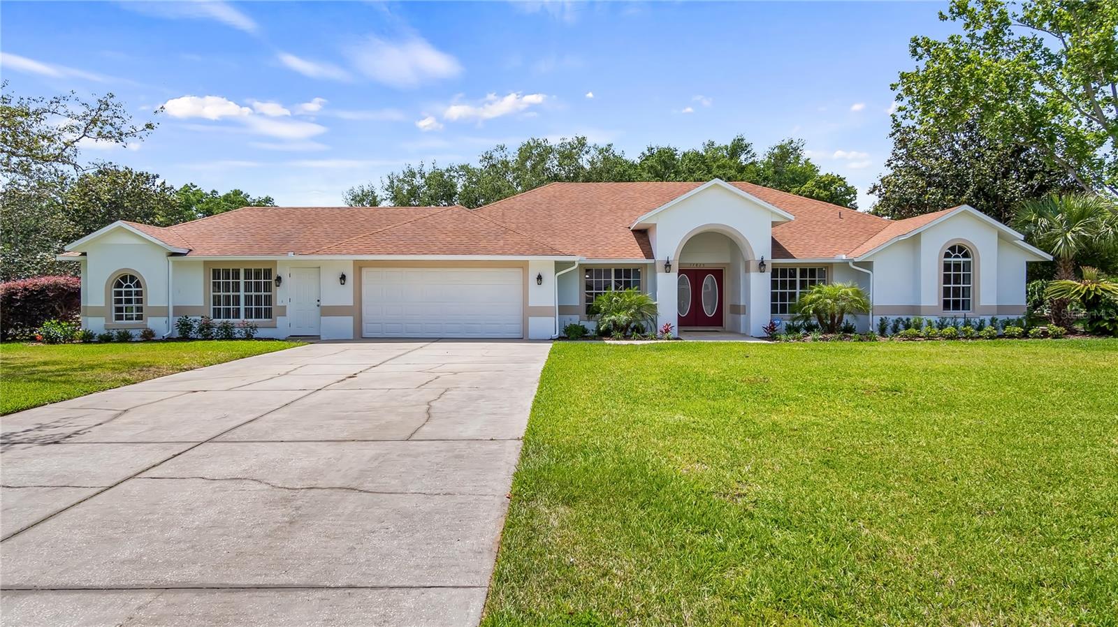 17825 WHISPERWIND DRIVE

                                                                             CLERMONT                                

                                    , FL - $799,000