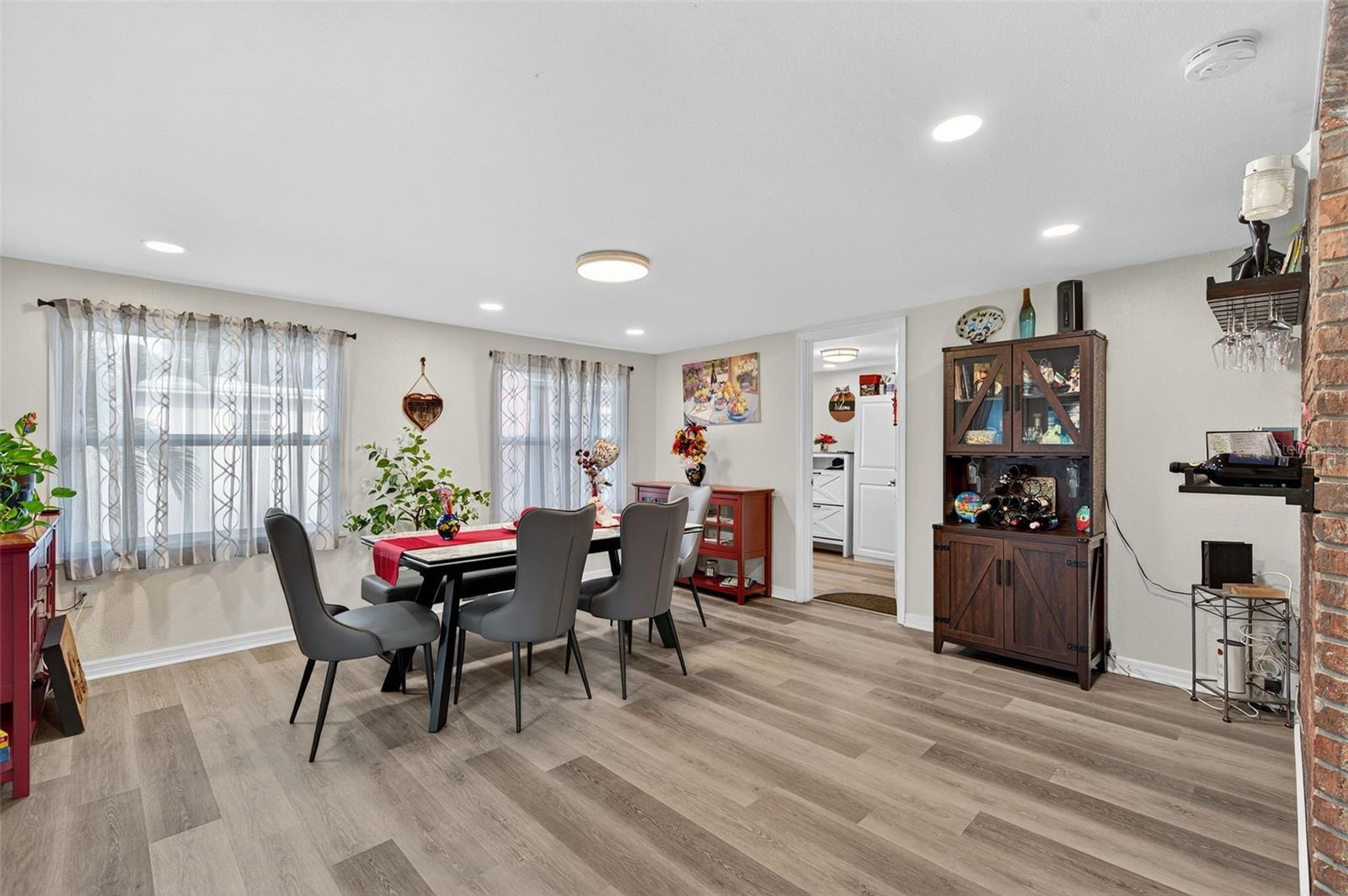 RIDGEWOOD GROVES - Residential Lease