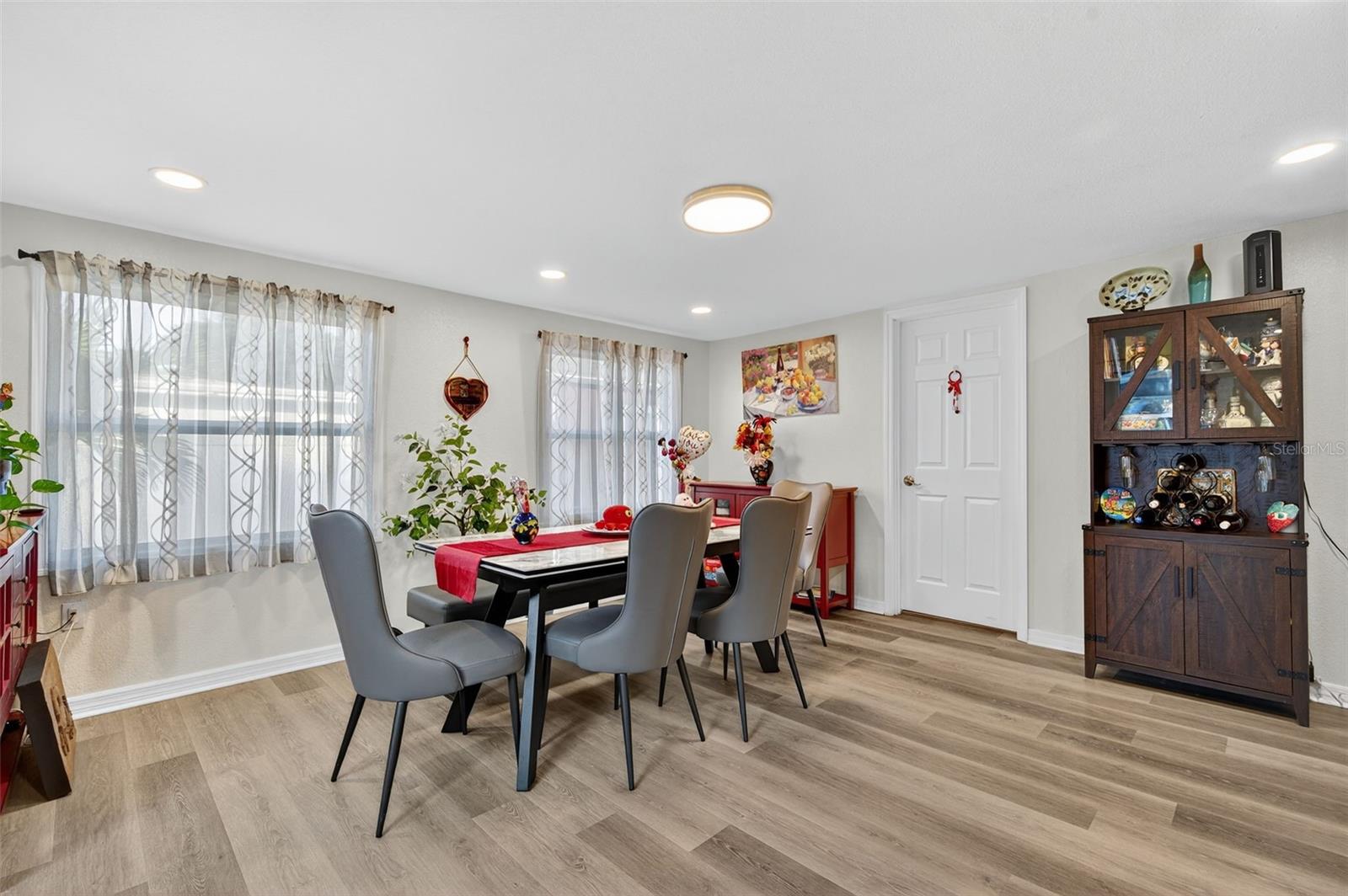 RIDGEWOOD GROVES - Residential Lease