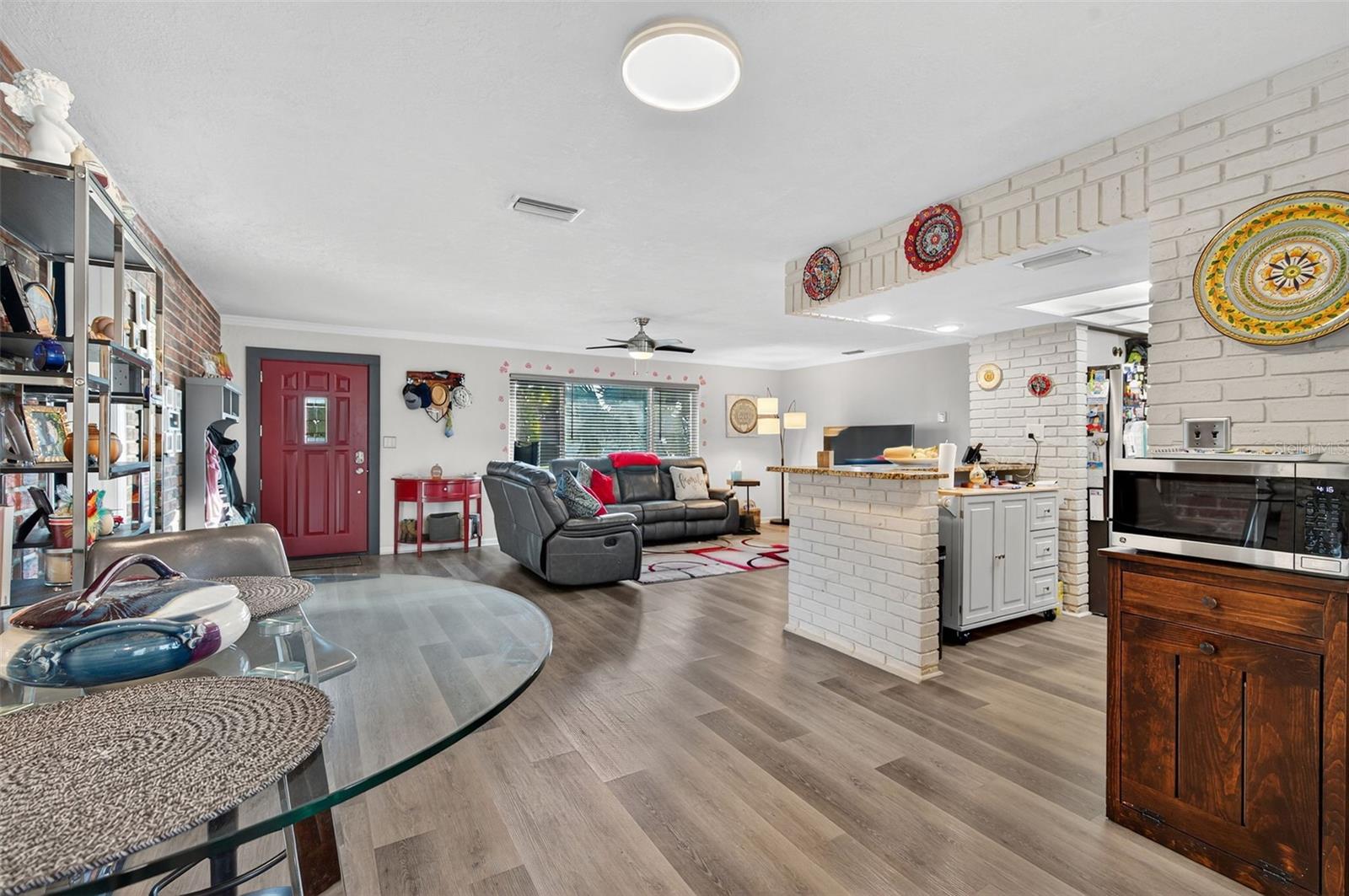 RIDGEWOOD GROVES - Residential Lease