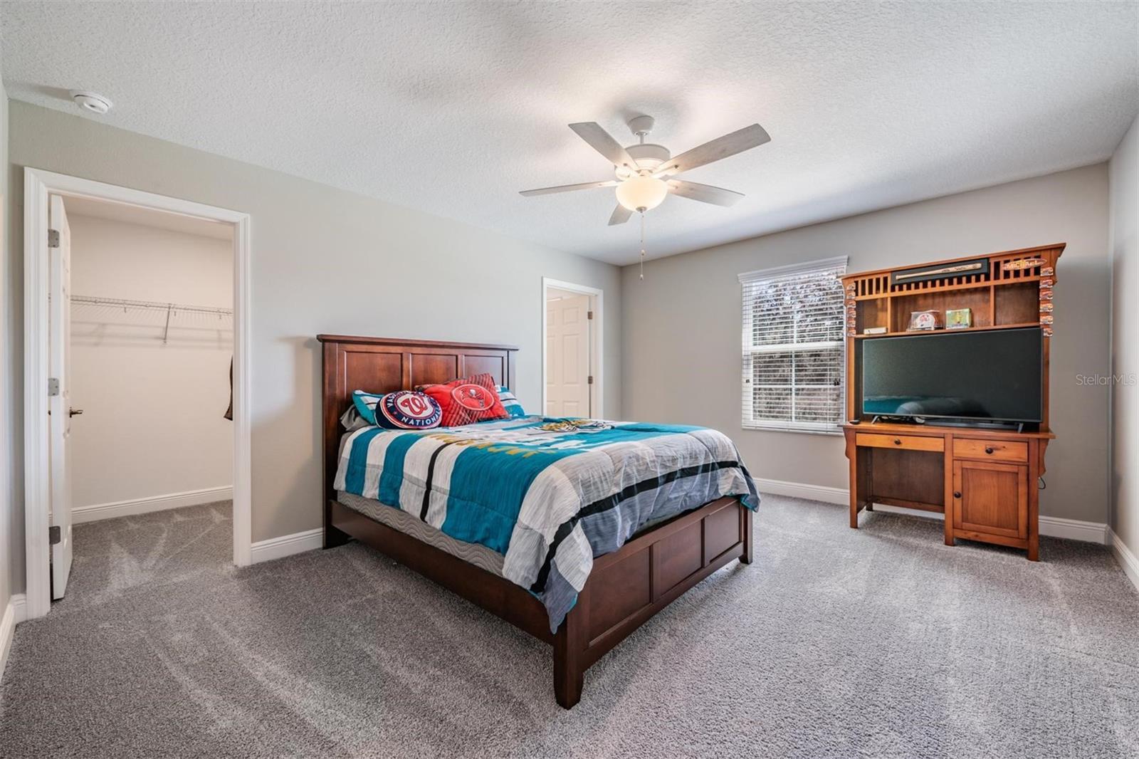 WHISPERING OAKS PRESERVE - Residential