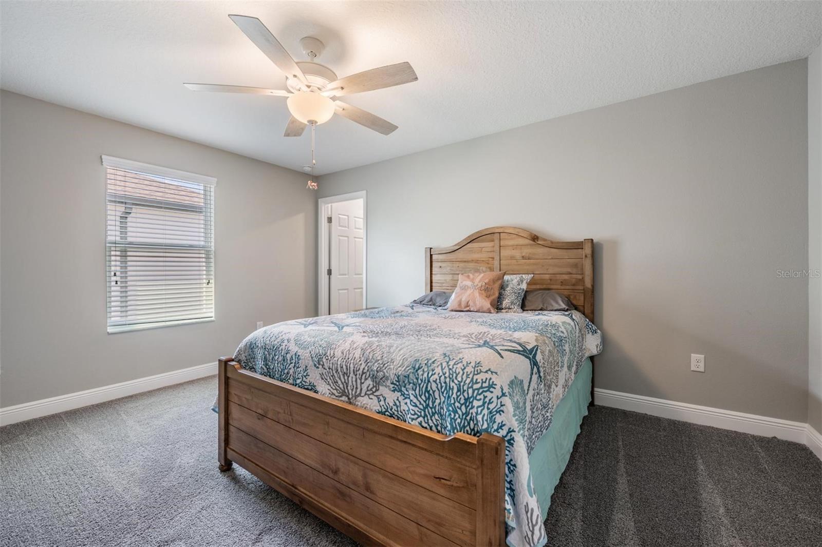 WHISPERING OAKS PRESERVE - Residential