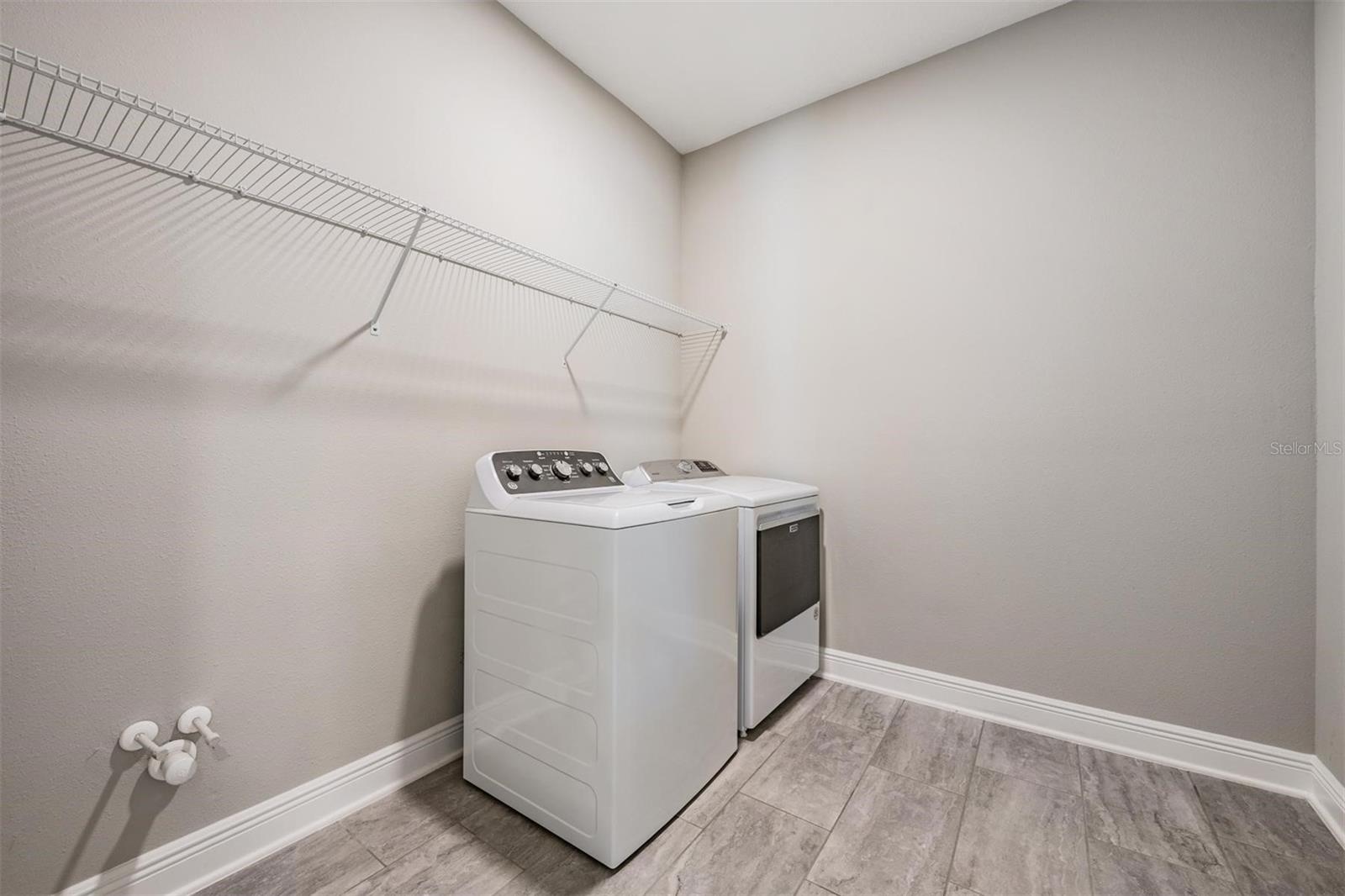 WHISPERING OAKS PRESERVE - Residential