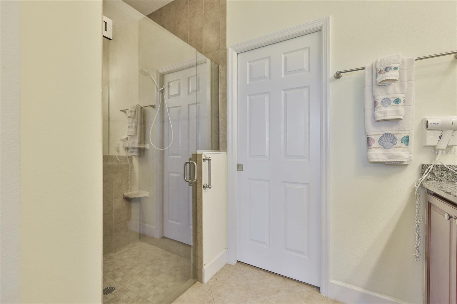 SUN CITY CENTER NOTTINGHAM VILLAS AT KINGS POINT - Residential