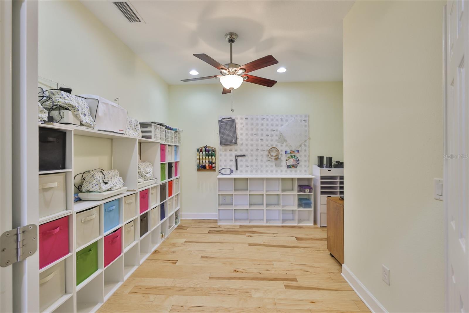 SUN CITY CENTER NOTTINGHAM VILLAS AT KINGS POINT - Residential