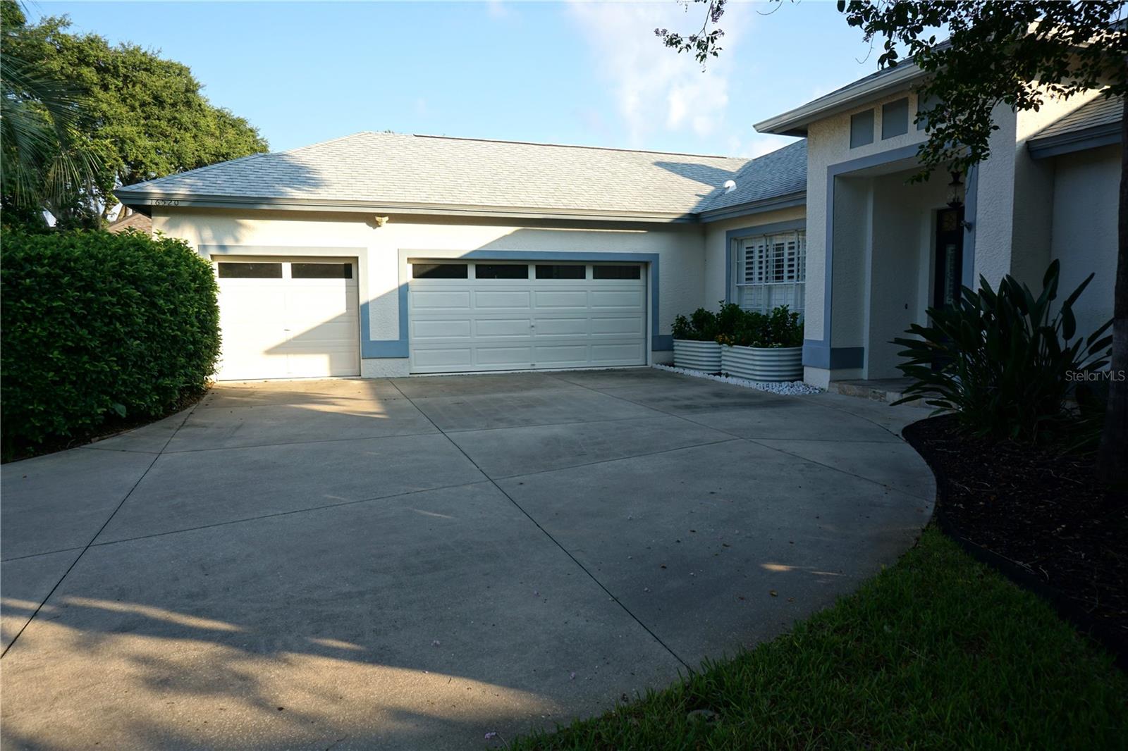 Photo 5 of 60 of 16520 BLENHEIM DRIVE house