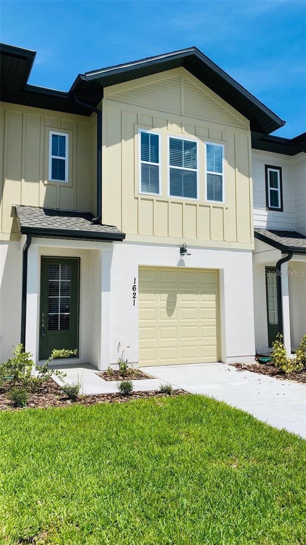 Photo of 1621 Pelican Drive, Davenport, FL 33896 (MLS # O6408678)