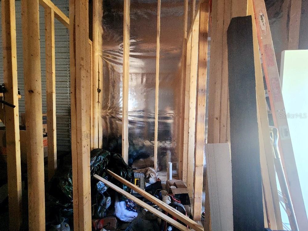 14.6 ACRES MOL IN S1/2 OF SE1/4 OF SW1/4 LYING W O - Residential