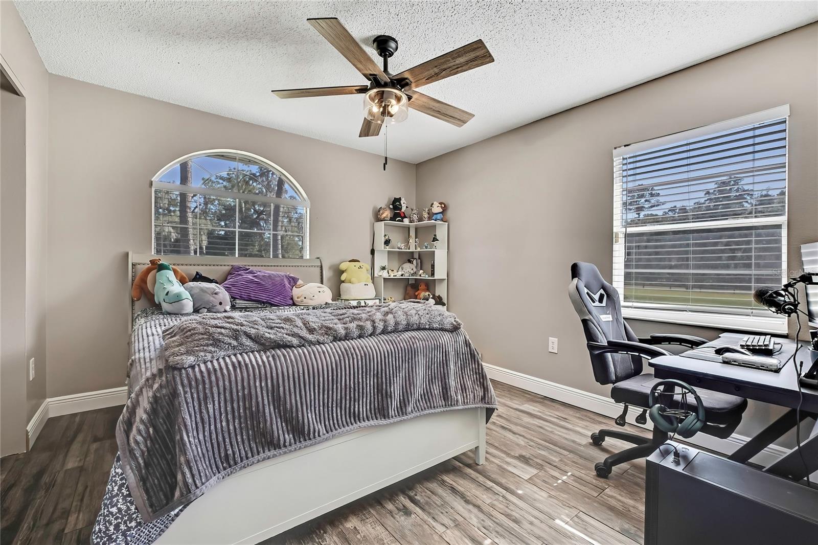 14.6 ACRES MOL IN S1/2 OF SE1/4 OF SW1/4 LYING W O - Residential