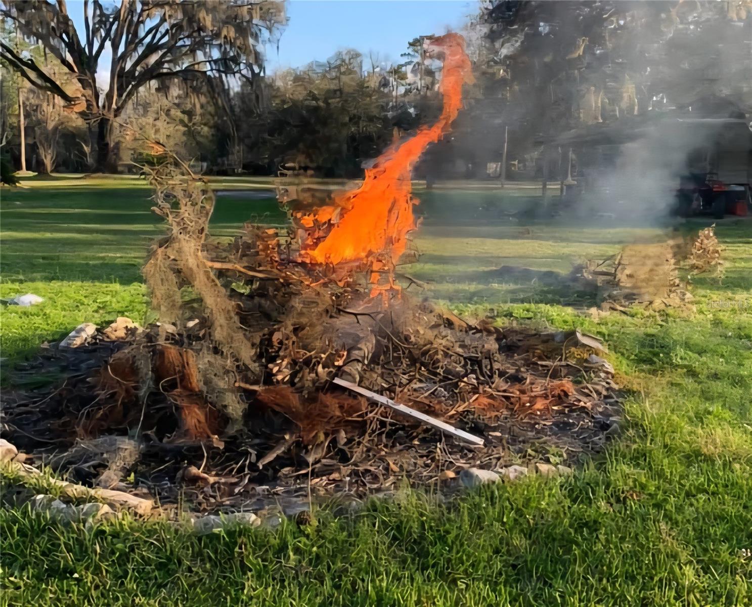 14.6 ACRES MOL IN S1/2 OF SE1/4 OF SW1/4 LYING W O - Residential