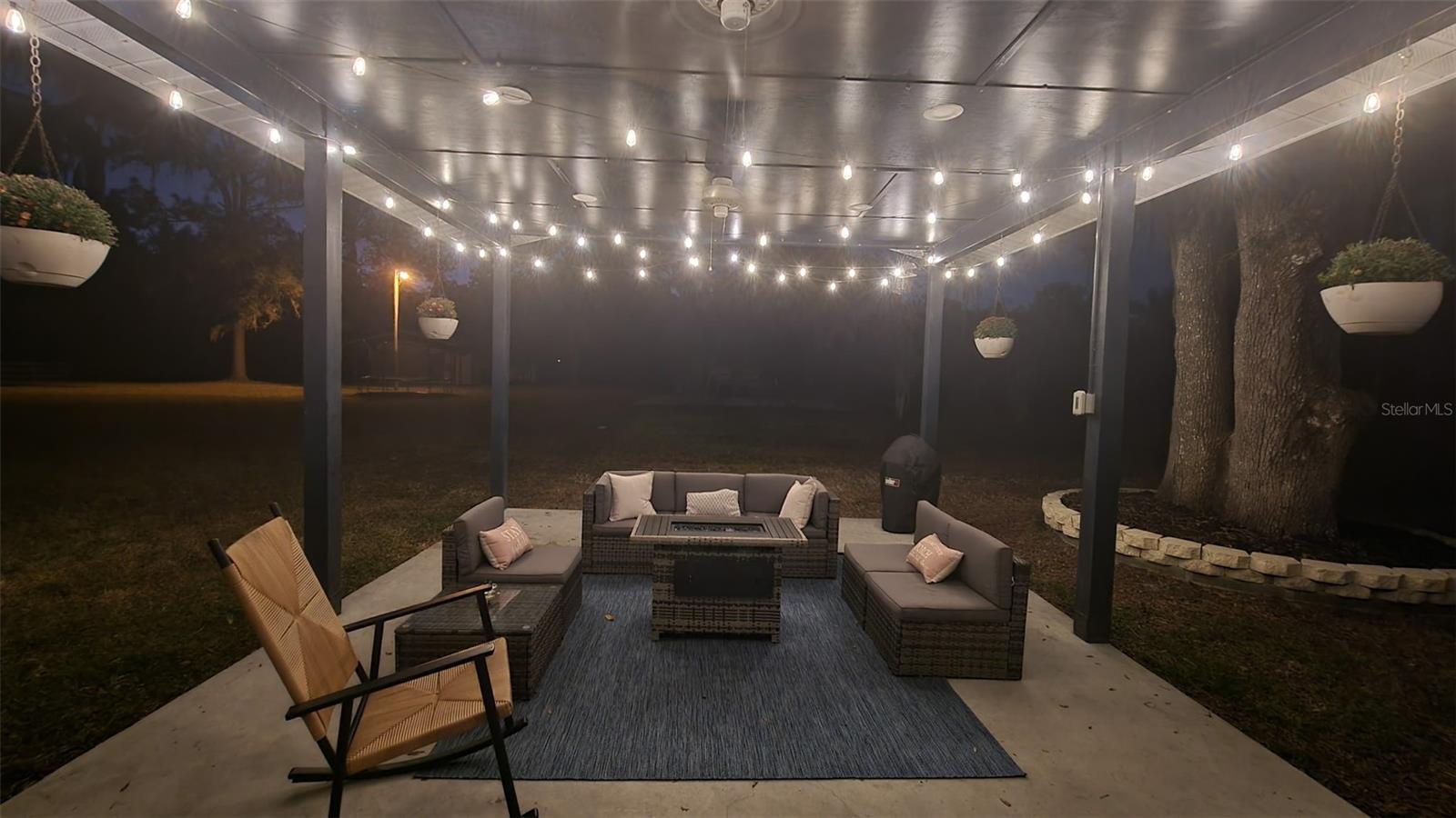 14.6 ACRES MOL IN S1/2 OF SE1/4 OF SW1/4 LYING W O - Residential