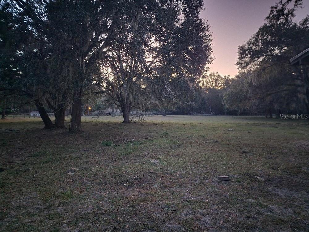 14.6 ACRES MOL IN S1/2 OF SE1/4 OF SW1/4 LYING W O - Residential