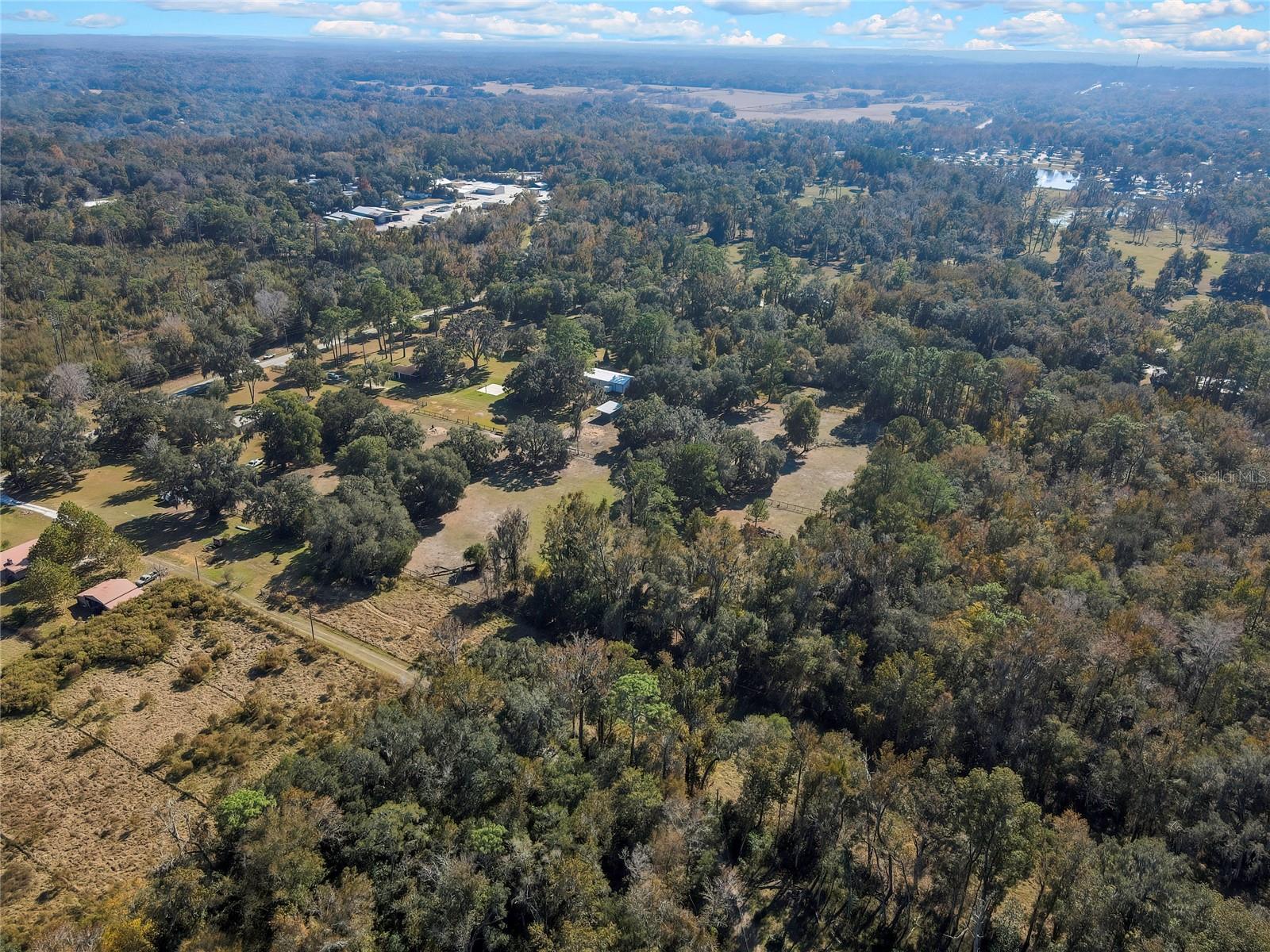 14.6 ACRES MOL IN S1/2 OF SE1/4 OF SW1/4 LYING W O - Residential