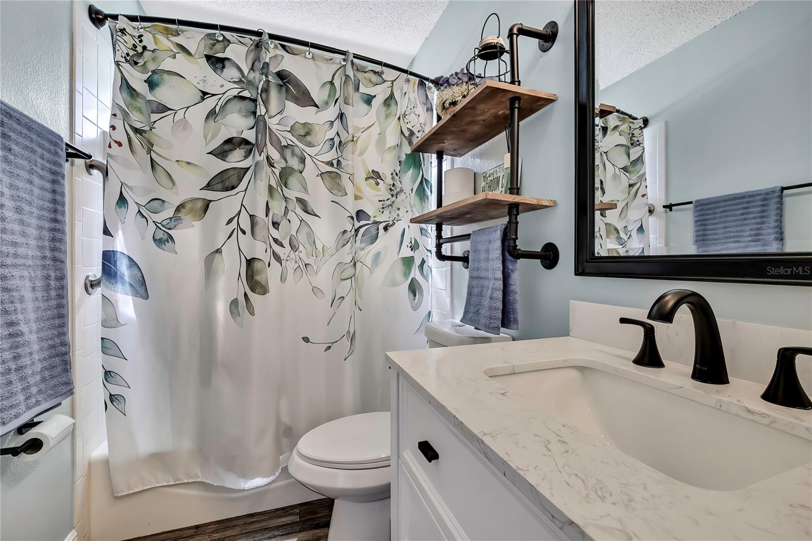 14.6 ACRES MOL IN S1/2 OF SE1/4 OF SW1/4 LYING W O - Residential