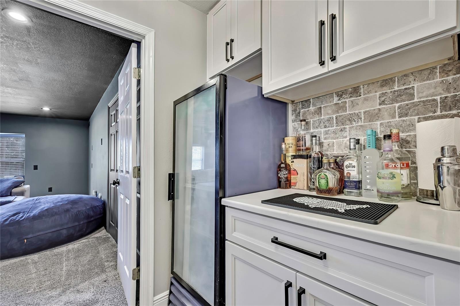 14.6 ACRES MOL IN S1/2 OF SE1/4 OF SW1/4 LYING W O - Residential