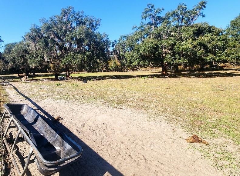 14.6 ACRES MOL IN S1/2 OF SE1/4 OF SW1/4 LYING W O - Residential