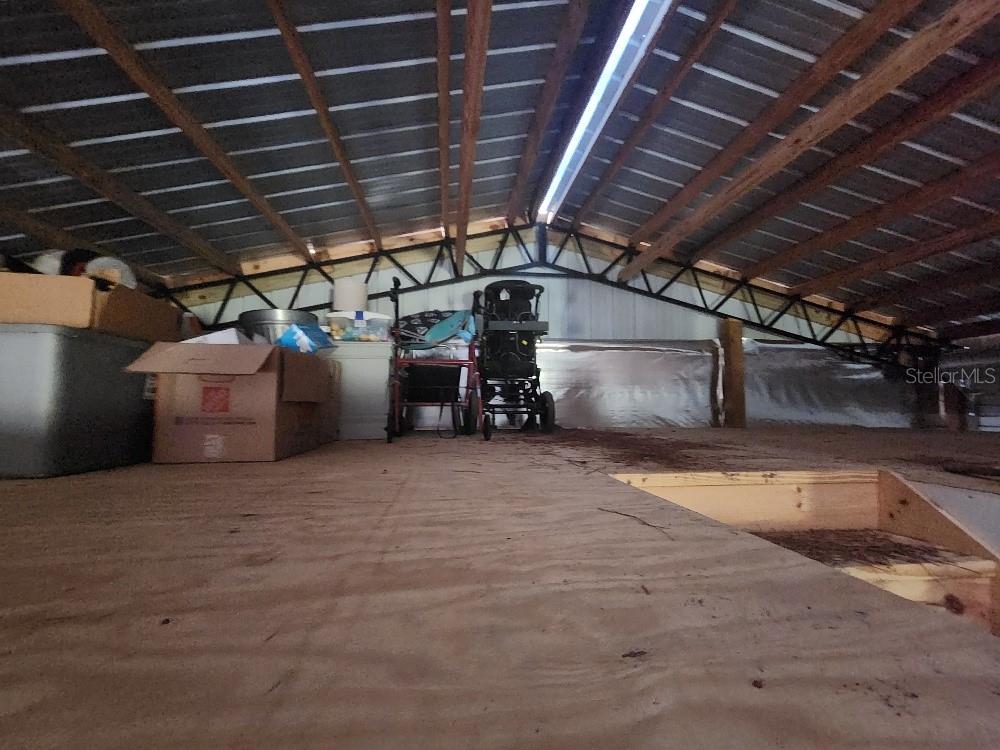 14.6 ACRES MOL IN S1/2 OF SE1/4 OF SW1/4 LYING W O - Residential