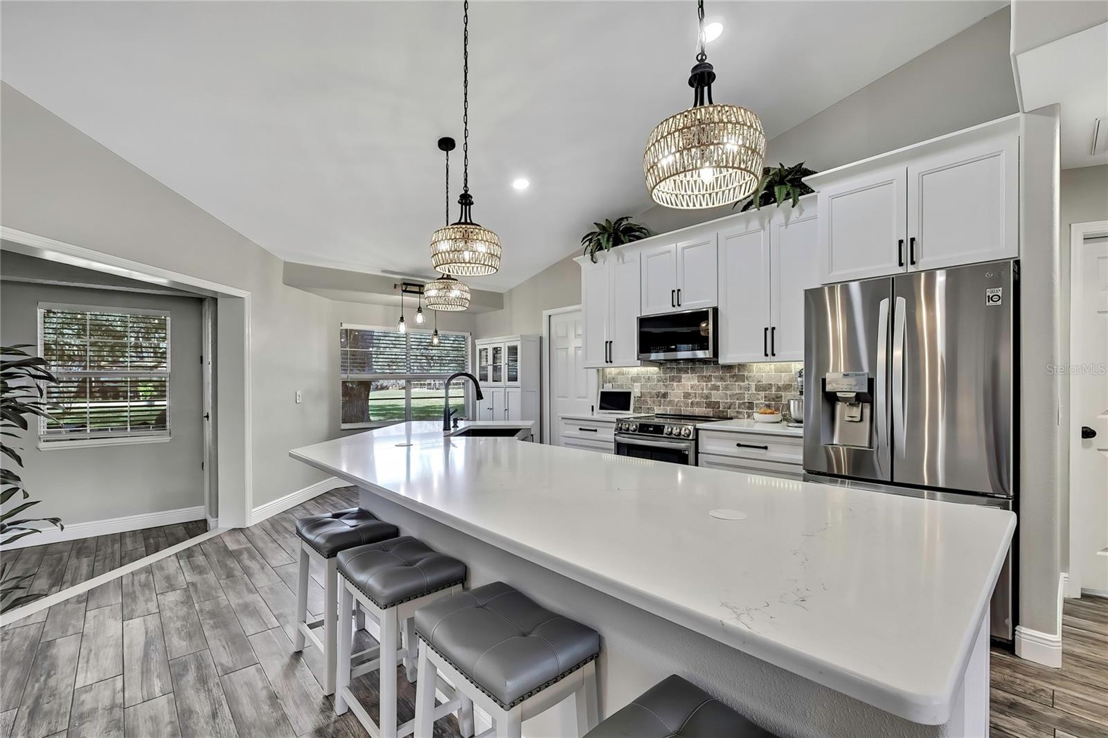 14.6 ACRES MOL IN S1/2 OF SE1/4 OF SW1/4 LYING W O - Residential