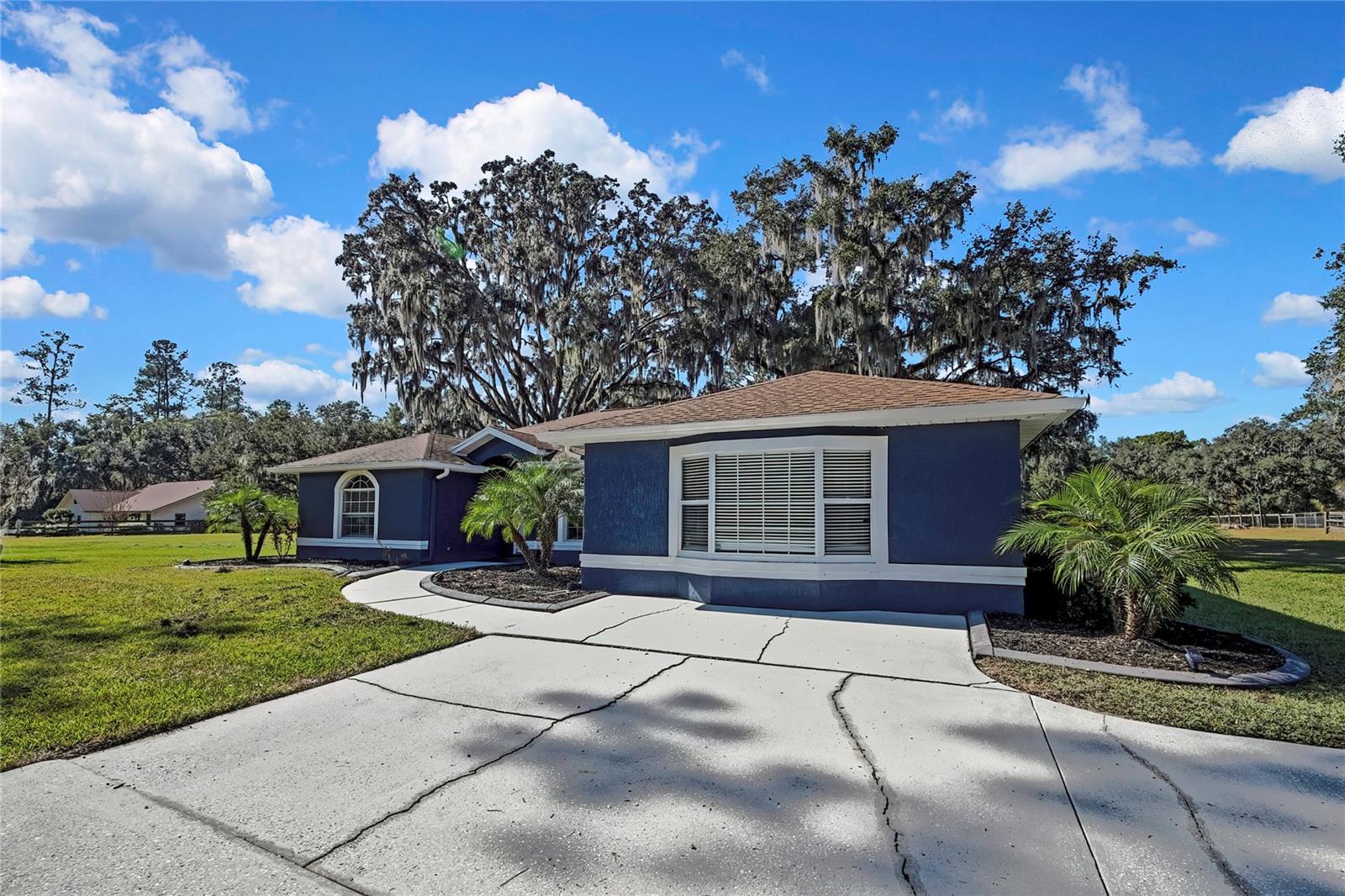 14.6 ACRES MOL IN S1/2 OF SE1/4 OF SW1/4 LYING W O - Residential