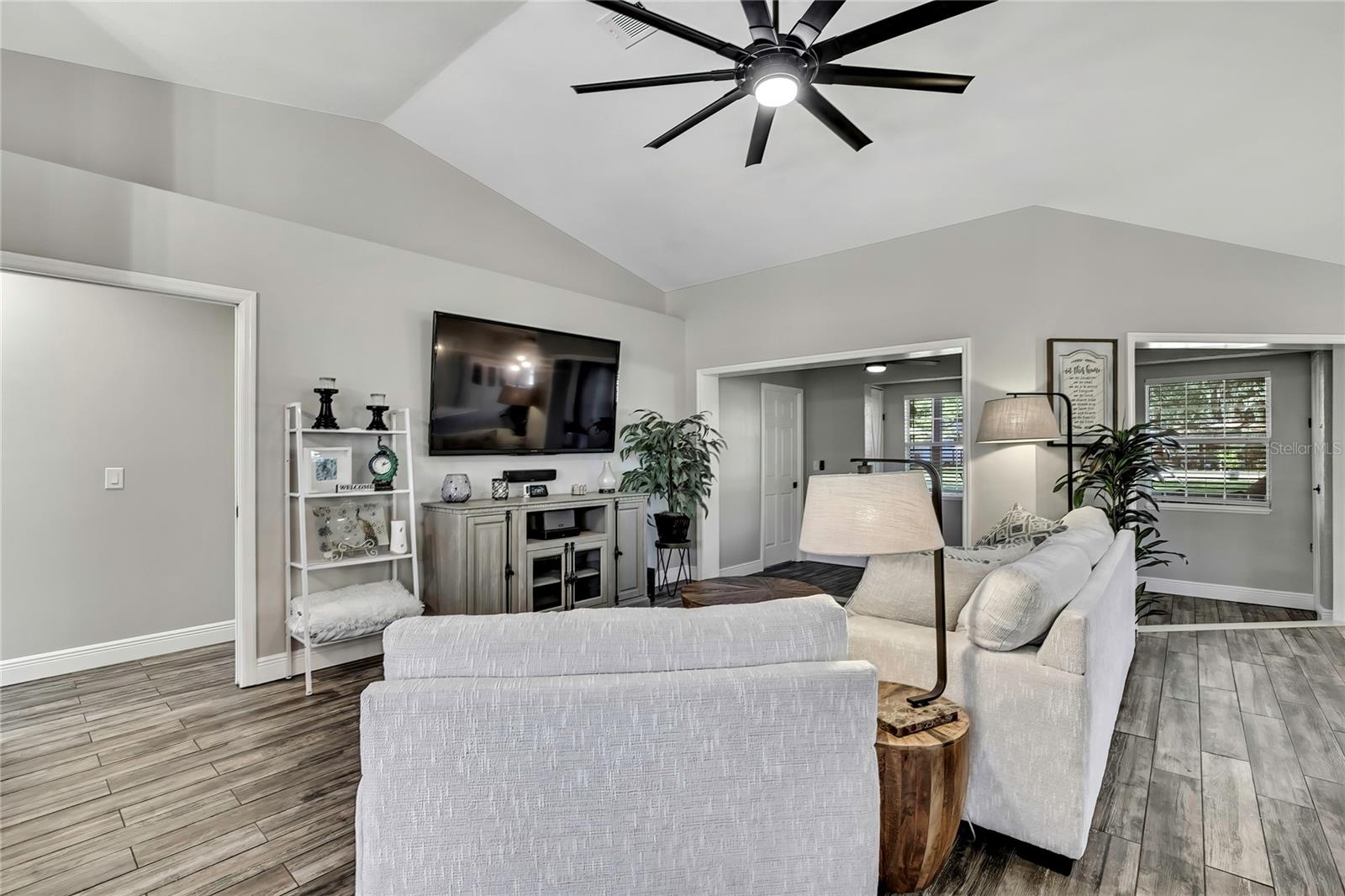 14.6 ACRES MOL IN S1/2 OF SE1/4 OF SW1/4 LYING W O - Residential