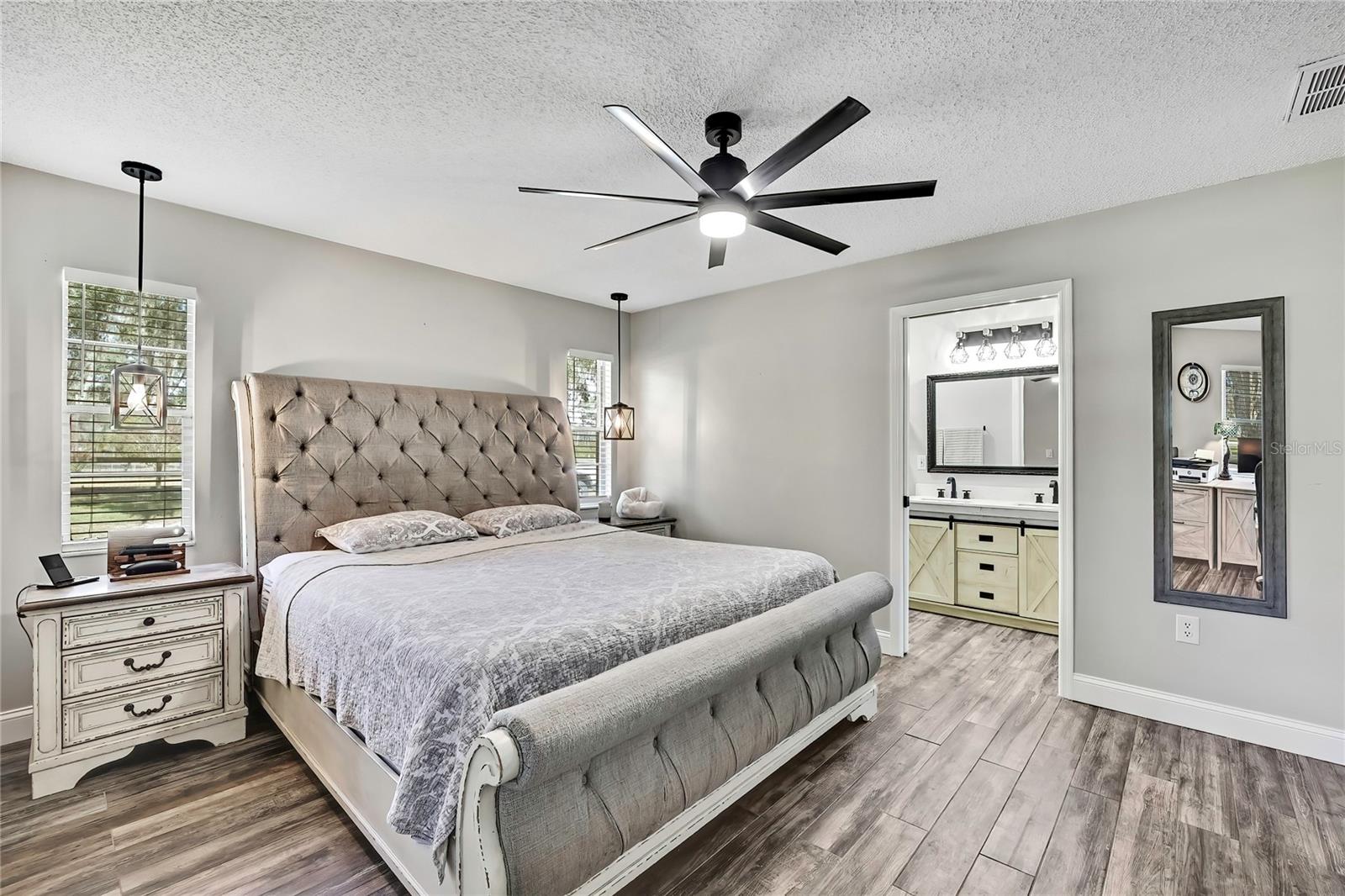 14.6 ACRES MOL IN S1/2 OF SE1/4 OF SW1/4 LYING W O - Residential