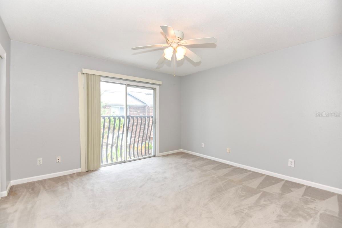 COLONIAL TWNHS CONDO APT PH 01 - Residential