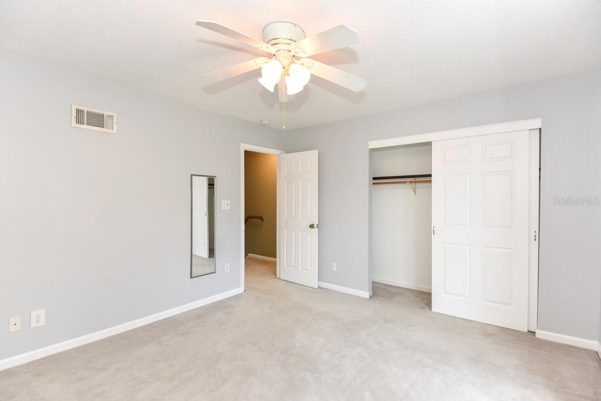 COLONIAL TWNHS CONDO APT PH 01 - Residential