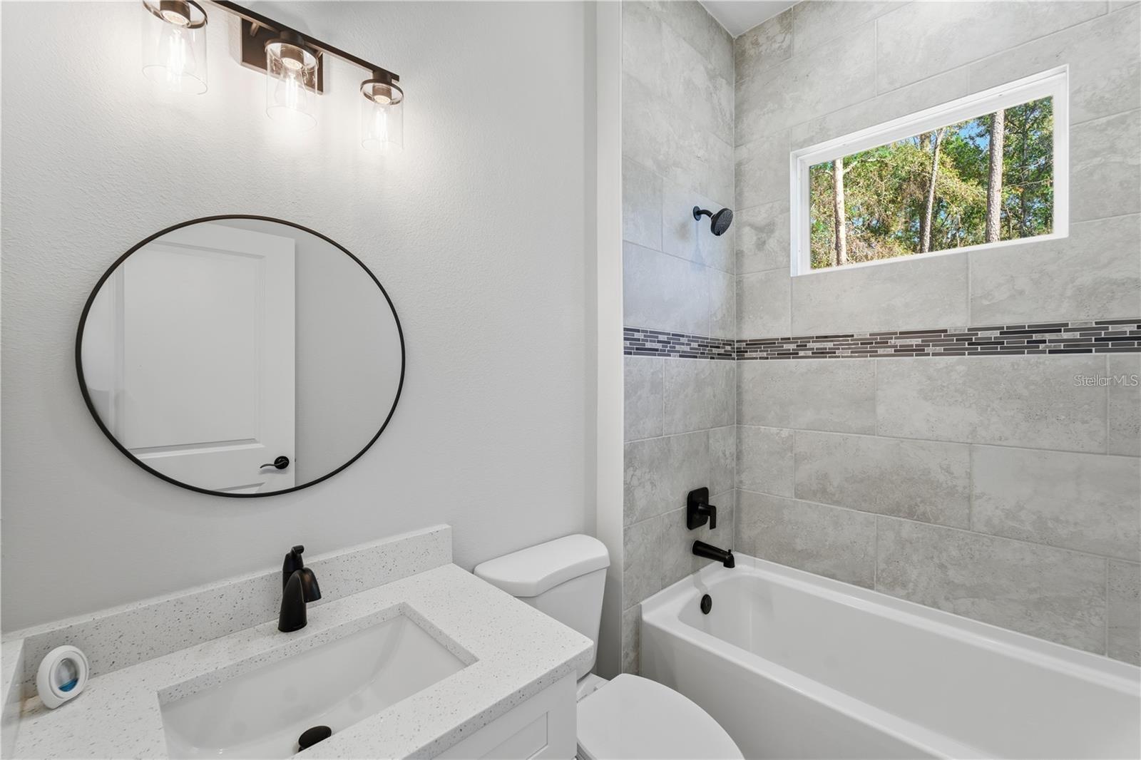 MARION OAKS UN 10 - Residential Lease