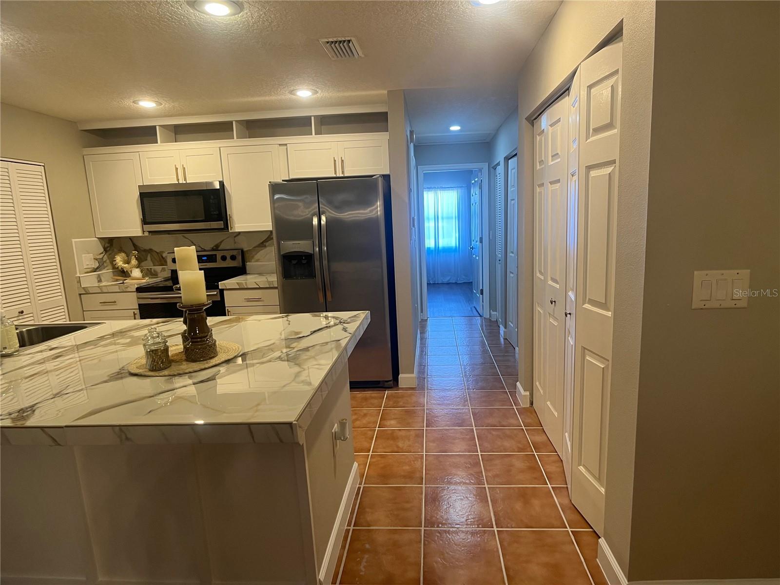 LEESBURG ROYAL OAK ESTATES - Residential