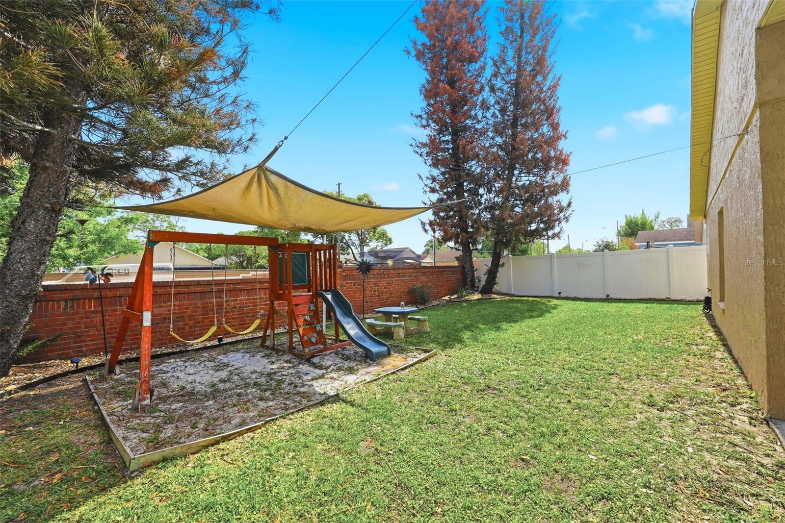 CUTTERS CORNER - Residential