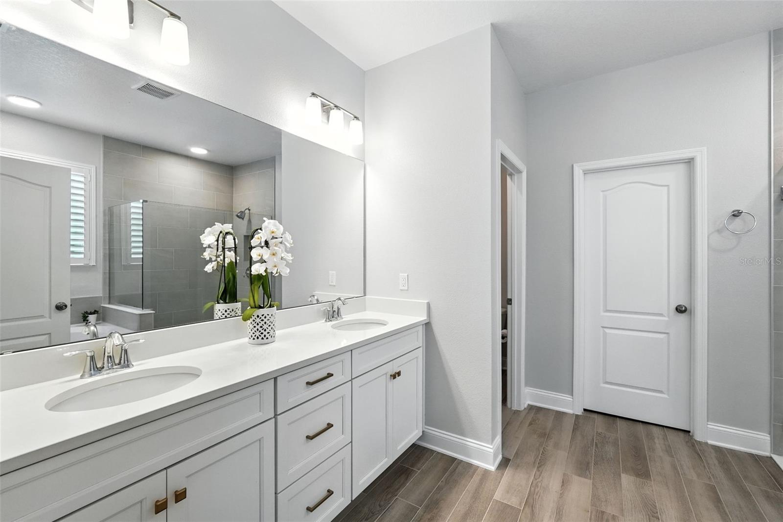 ENCORE AT OVATION - Residential