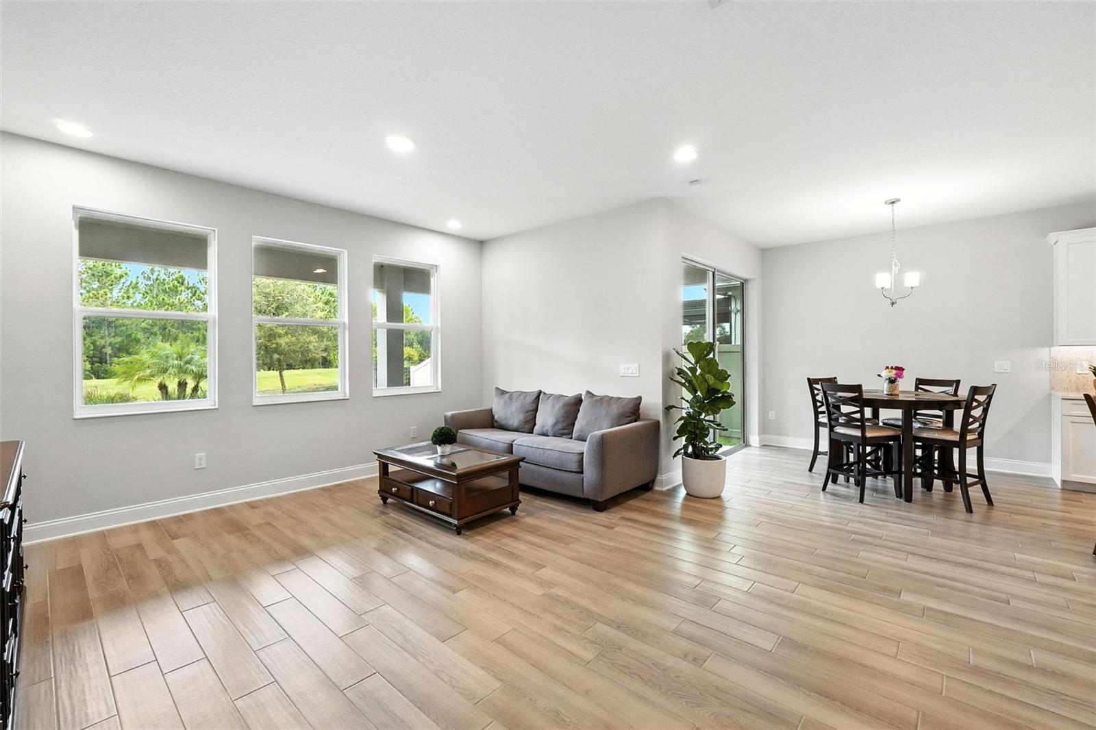 ENCORE AT OVATION - Residential