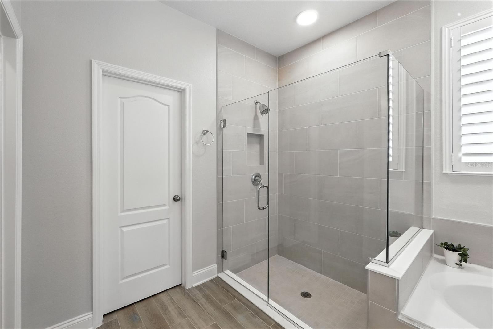 ENCORE AT OVATION - Residential