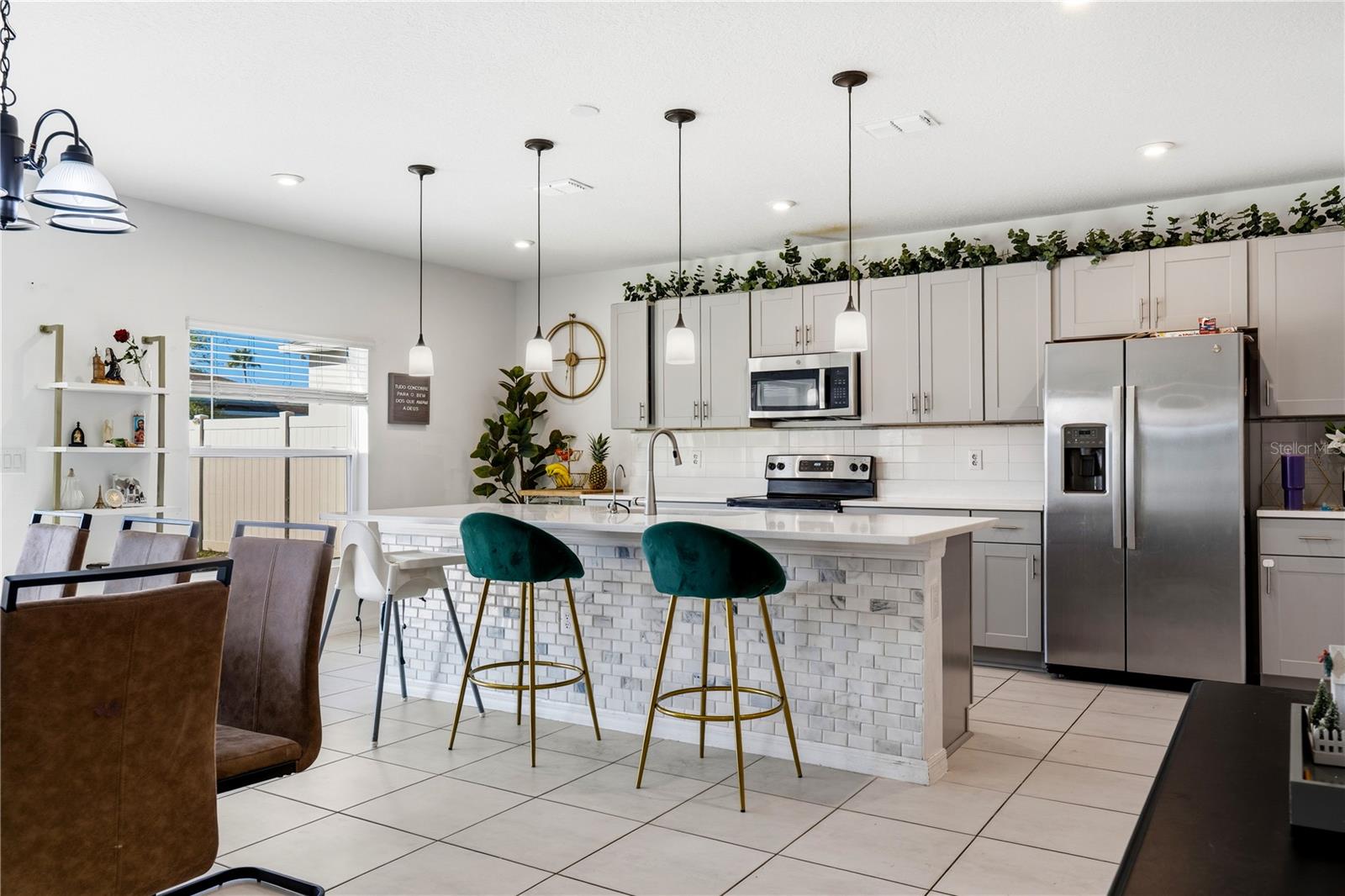 TIERRA DEL SOL EAST - Residential