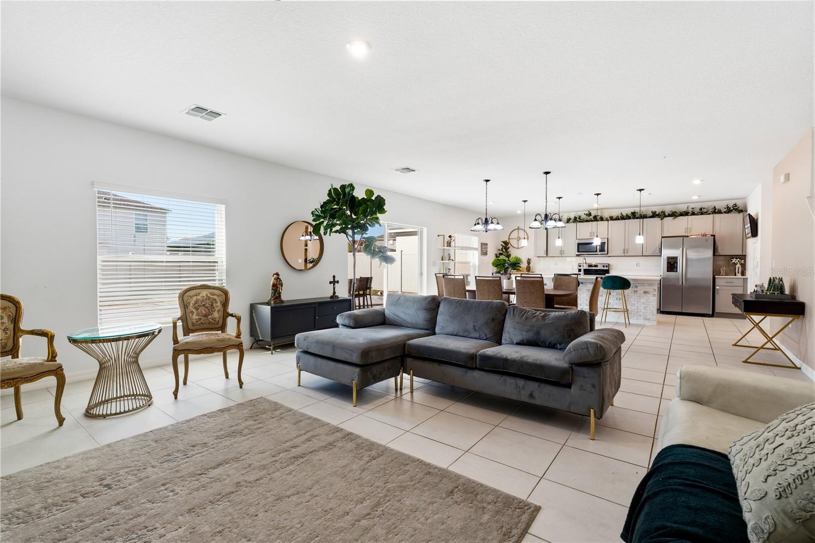 TIERRA DEL SOL EAST - Residential