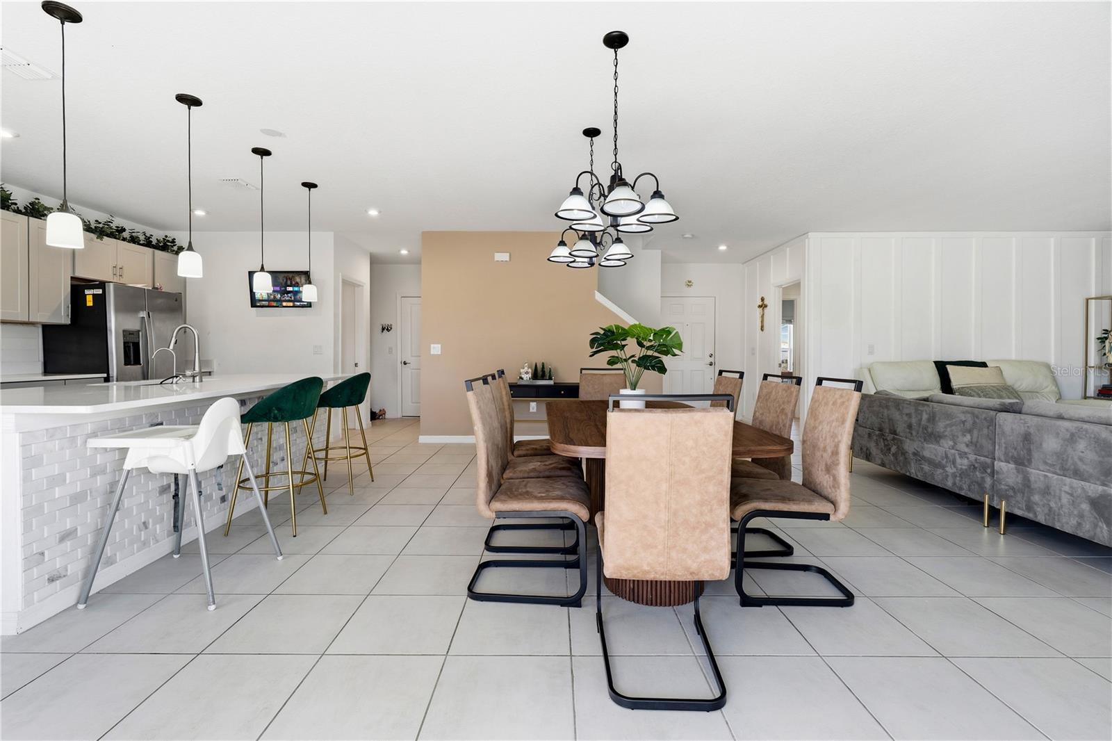 TIERRA DEL SOL EAST - Residential