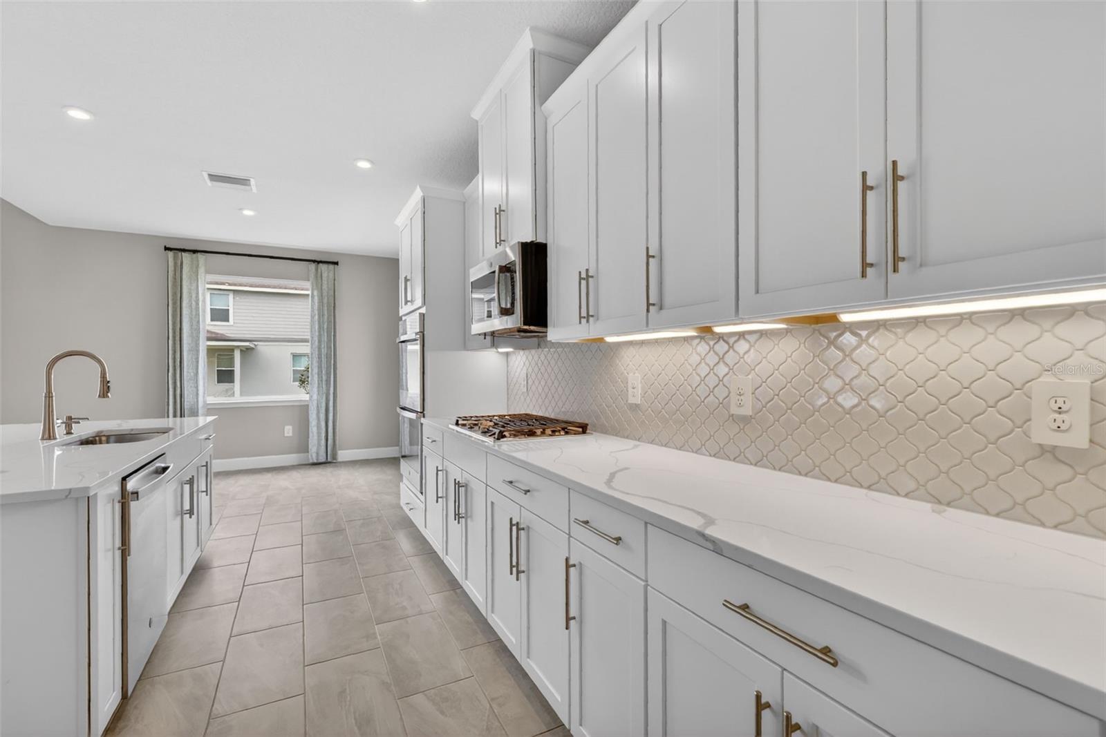 PARKVIEW PRESERVE - Residential