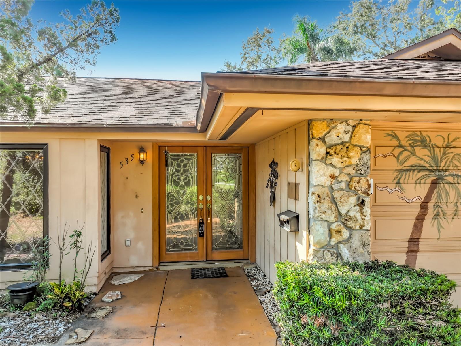 535 BROOKSIDE CIRCLE